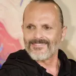 Miguel Bosè elogia amore con 