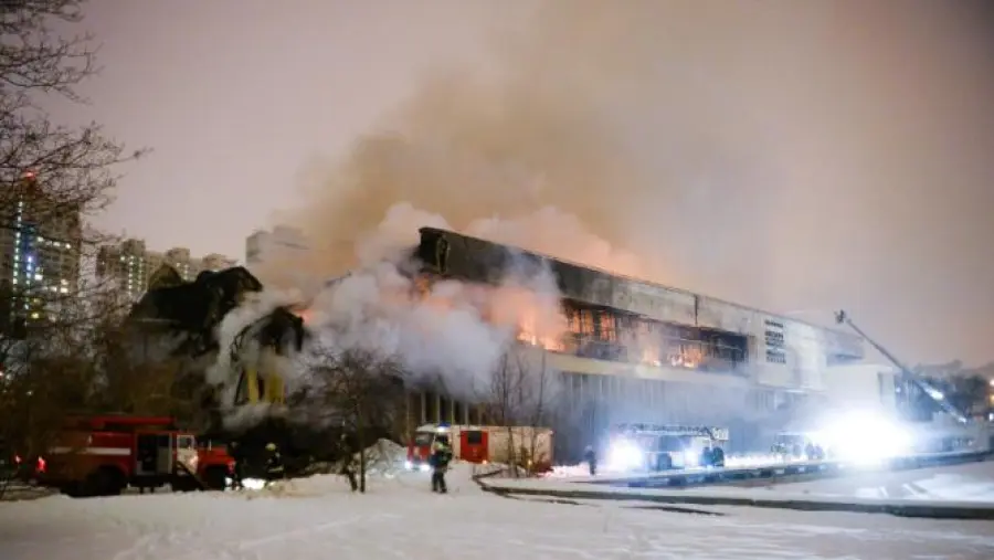 Mosca: incendio in storica biblioteca, patrimonio culturale russo distrutto parzialmente