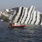 Concordia, Isola del Giglio chiede 20 milioni a Schettino: danni patrimoniali e non