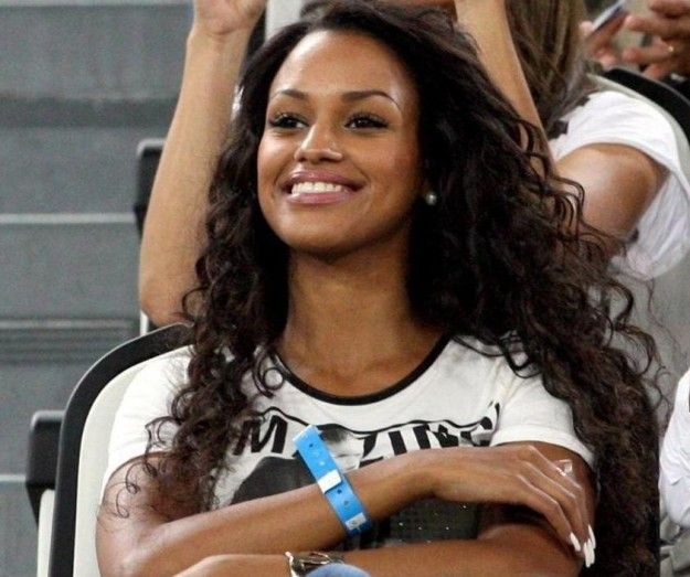 Isola dei Famosi: Fanny Neguesha e Valerio Scanu naufraghi in Honduras