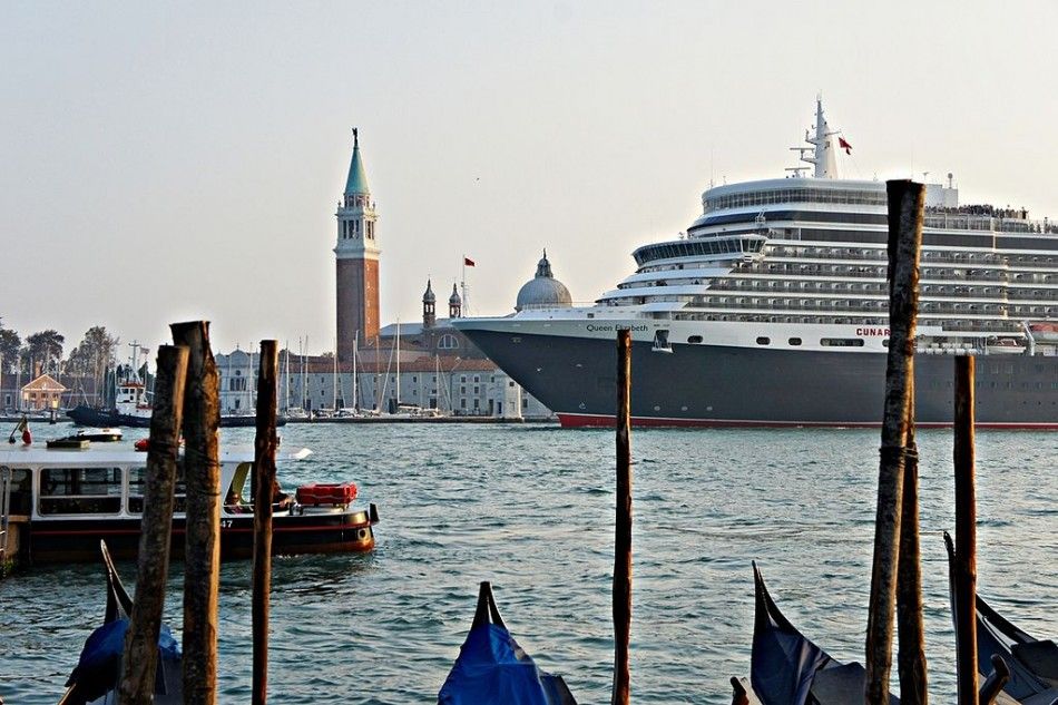 Venezia: traffico non cala ma inquinamento sì, merito del carburante green