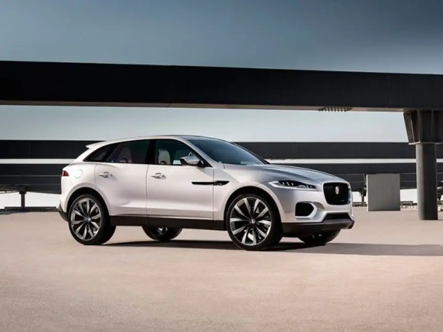Suv Jaguar in arrivo: immagine online di F-Pace