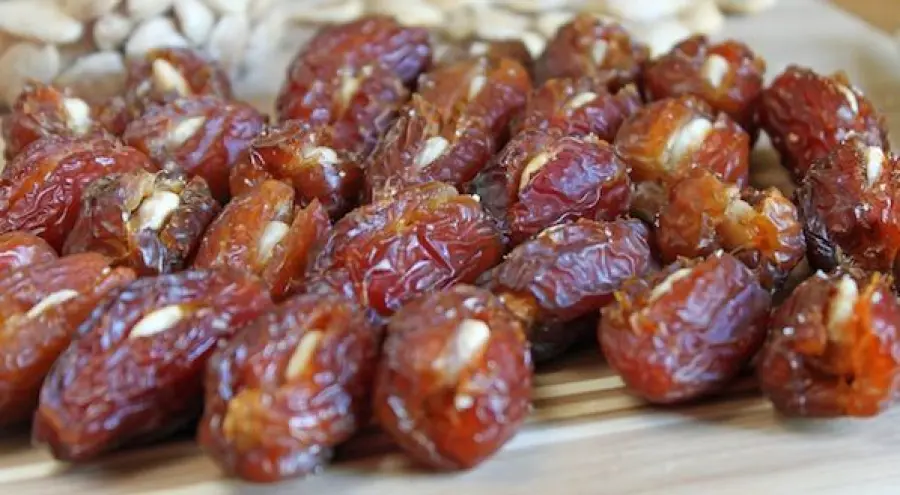 Datteri: gustosi e salutari, riducono rischio tumori