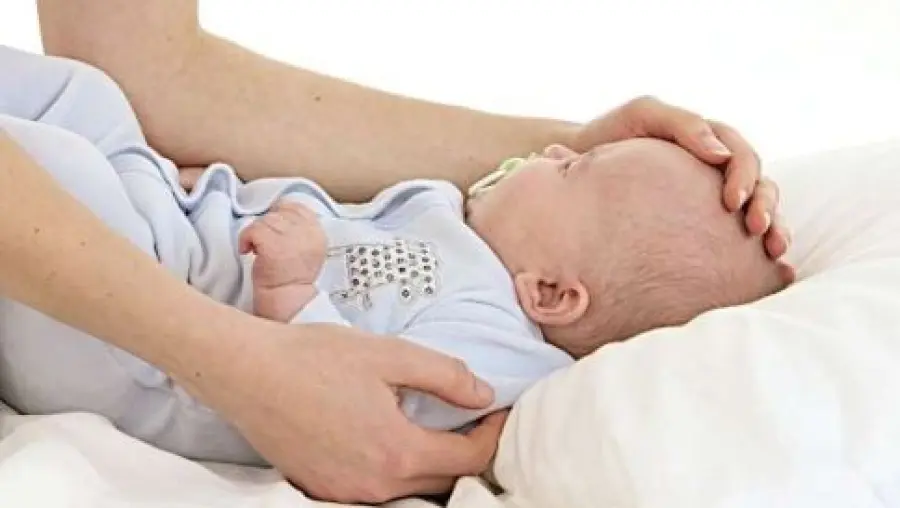 Figlio di due mamme: Comune di Torino si rifiuta di trascrivere nascita