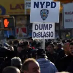 New York: Bill De Blasio disprezzato dai poliziotti newyorkesi