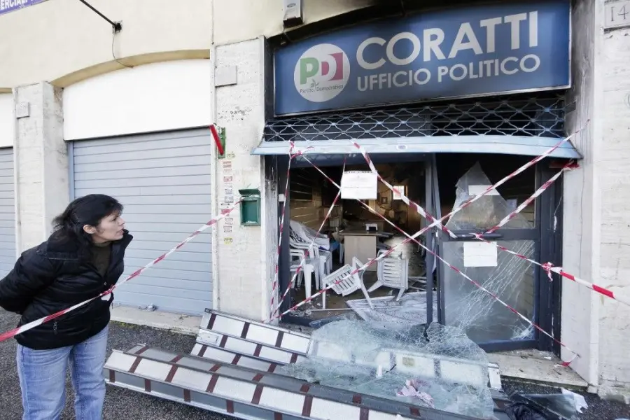 Roma, attentato incendiario nell'ufficio di Mirko Coratti: scoppio fortissimo