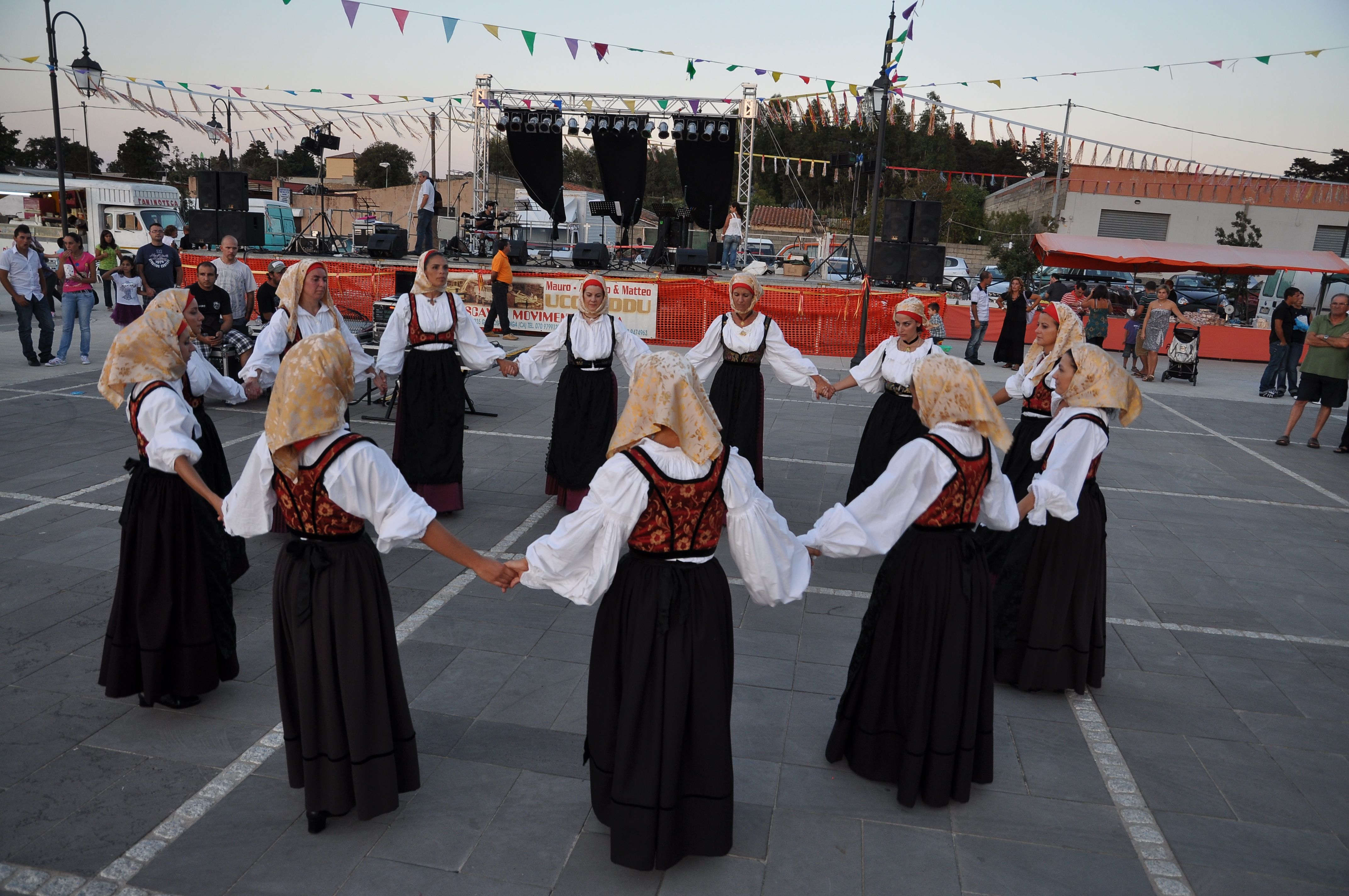 Ballu tundu fa bene alla salute: batte balli latino-americani per dispendio calorico
