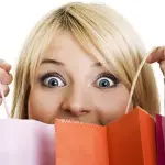 Shopping compulsivo durante saldi: medici lo equiparano ad alcolismo
