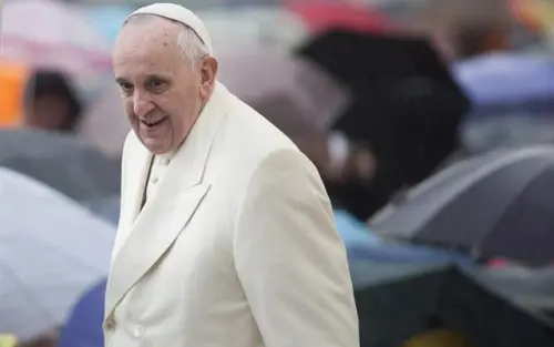 Papa Francesco visiterà Pompei a marzo: pranzo a Poggioreale coi detenuti