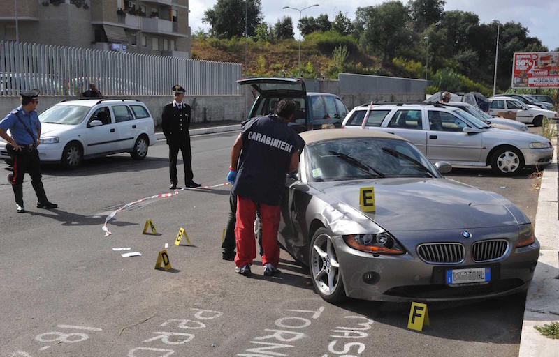Medico pisano causa incidente e fugge: feriti in gravi condizioni