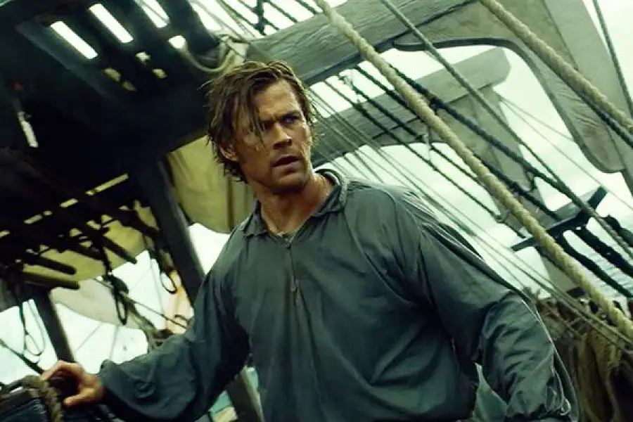 Chris Hemsworth interpreta Owen Chase nel film "In the heart of sea", dal 19 marzo nei cinema
