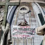 Roma, Maurizio Di Finizio scala ancora Basilica di San Pietro: 
