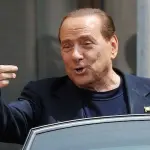 Roma-Milan, Berlusconi carica rossoneri: 