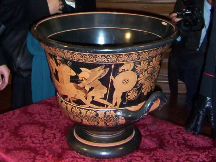 Cratere di Eufronio torna a Cerveteri dopo mille peripezie