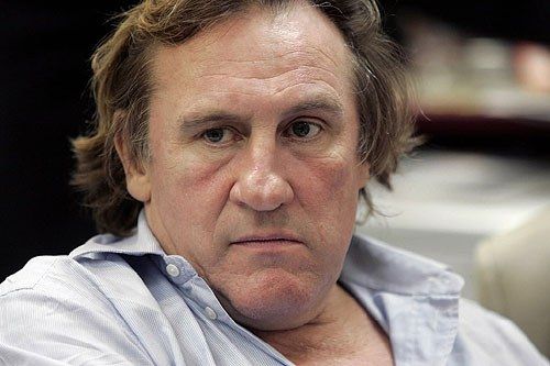 Gerard Depardieu choc: ha ucciso leoni e li ha mangiati