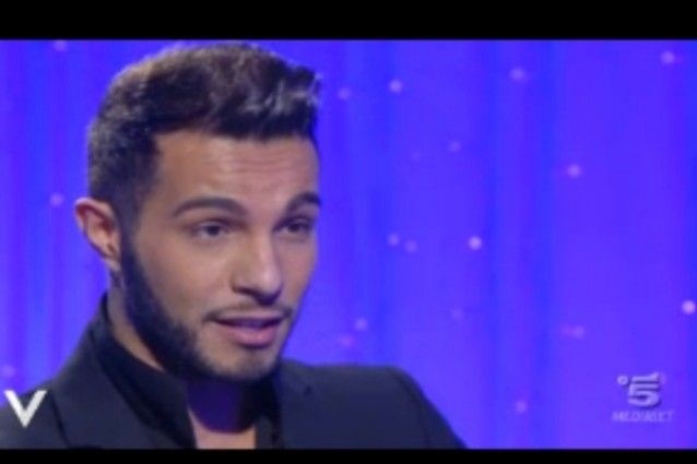 Marco Carta ospite di Silvia Toffanin a Verissimo: "Credo in Dio"