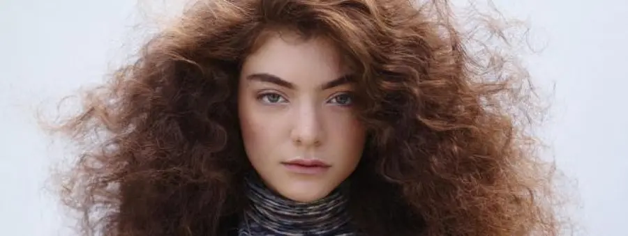 Lorde cura colonna sonora Hunger Games: video "Yellow Flicker Beat" primo sulla iTunes Chart