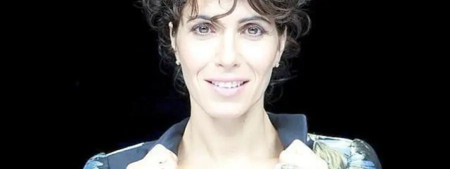 Giorgia danza in un cubo nel video di "La mia stanza",  nuovo brano