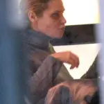 Simona Ventura, pausa pranzo 'nature': che occhiaie!