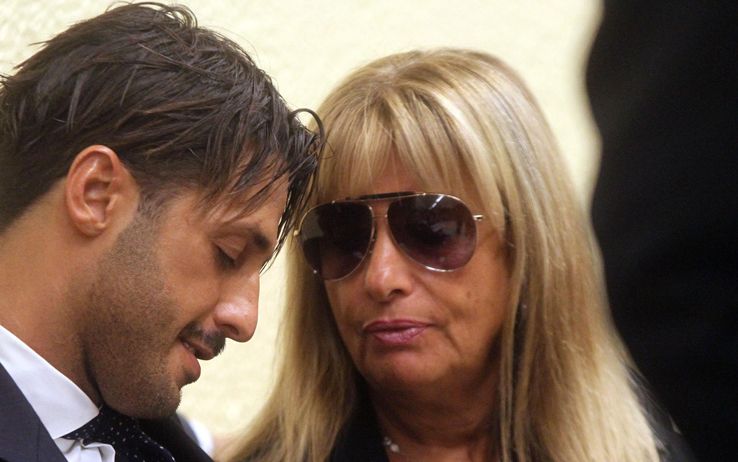 Fabrizio Corona, madre disperata: "E' molto dimagrito"