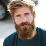 Uomini con la barba aumentano: produttori di rasoi in crisi