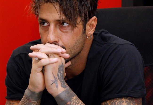 Fabrizio Corona logorato dal carcere: "Sono crollato"