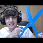 Favji, alias Lorenzo Ostuni, vince YouTube Golden Button Award