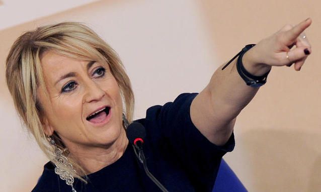 Luciana Littizzetto festeggia 50 anni con nuovo libro: "Incredibile Urka"