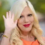 Beverly Hills, Tori Spelling finge di avere Ebola per nascondere esaurimento nervoso