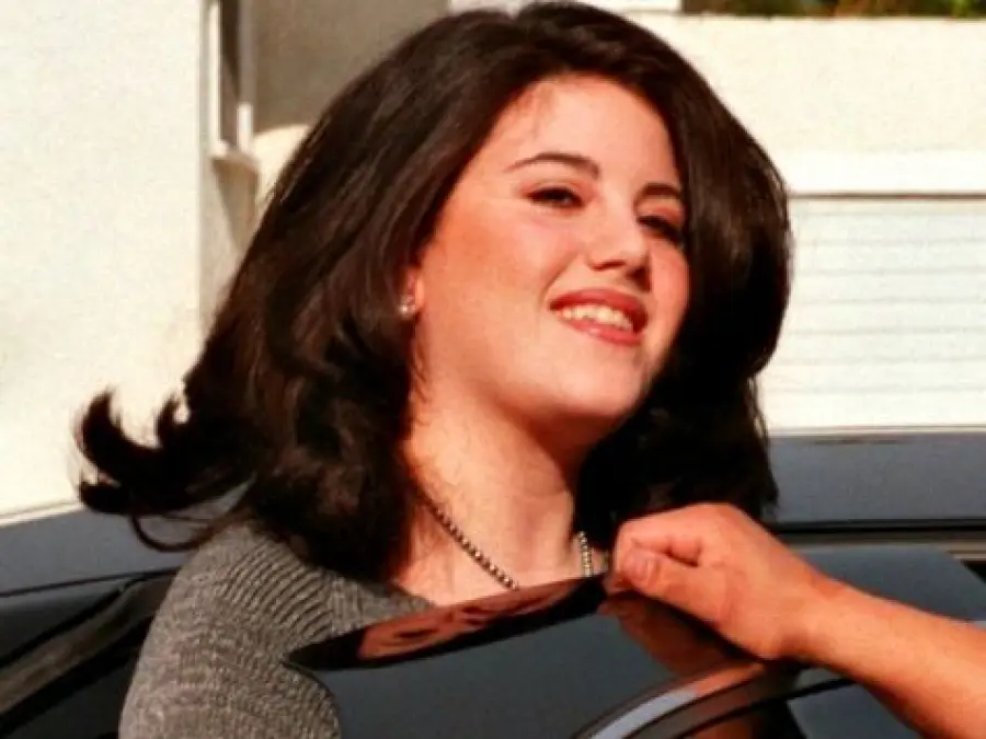 Monica Lewinsky: Fbi la minacciò per inchiodare Bill Clinton