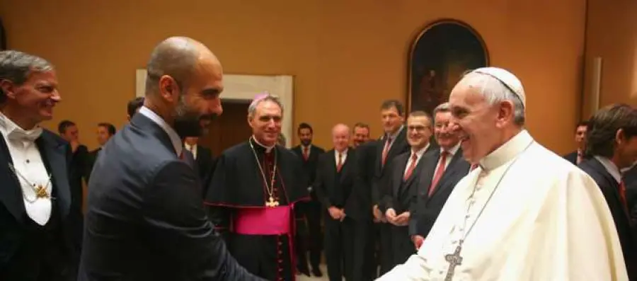 Papa Francesco riceve giocatori del Bayern Monaco