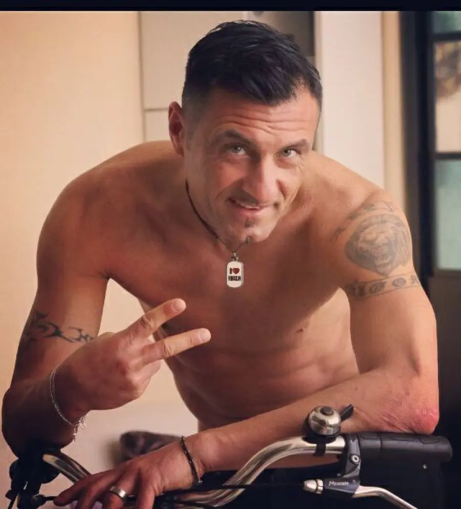 Sossio Aruta del Tono over, in lacrime per la ex moglie