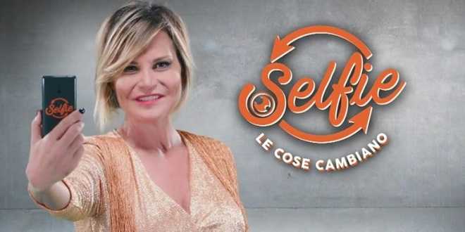 Selfie le cose cambiano, anticipazioni giudici e mentori