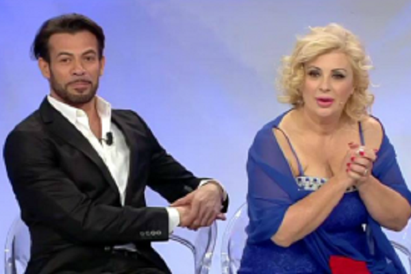 Tina Cipollari e Gianni Sperti ai ferri corti: la lite per una tronista