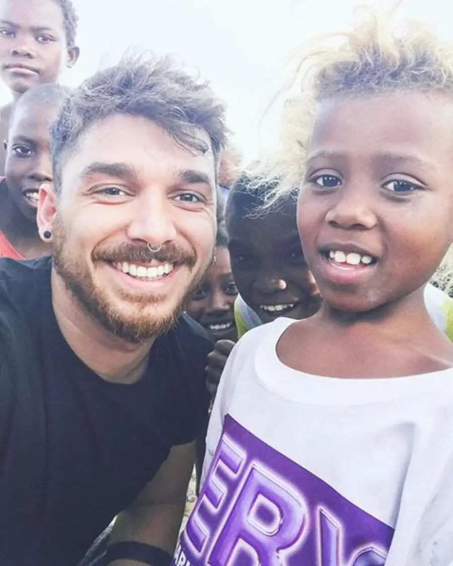 Andrea Cerioli news: è bufera per le foto della missione umanitaria