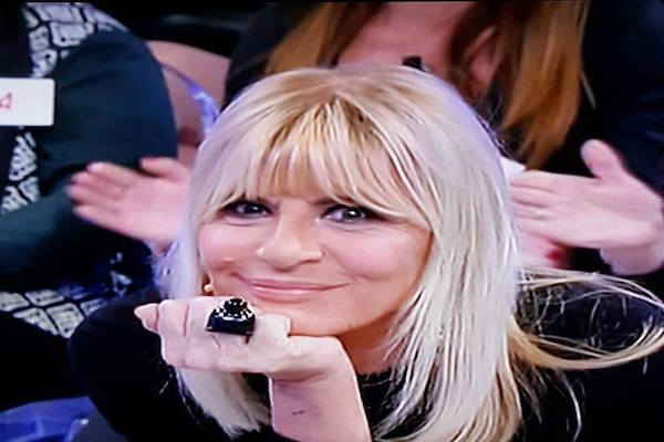 Uomini e Donne Trono Over : Gemma e Cesare, ecco il bacio