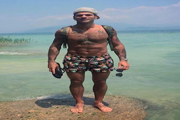 News Uomini e Donne, Tina scende in campo per Claudio