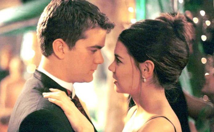 Joshua Jackson e Katie Holmes Come Joey E Pacey dopo 15 anni
