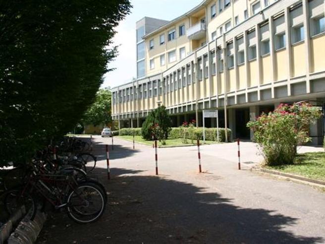 Lucca, dà fuoco all'ex collega: non accettava fine relazione