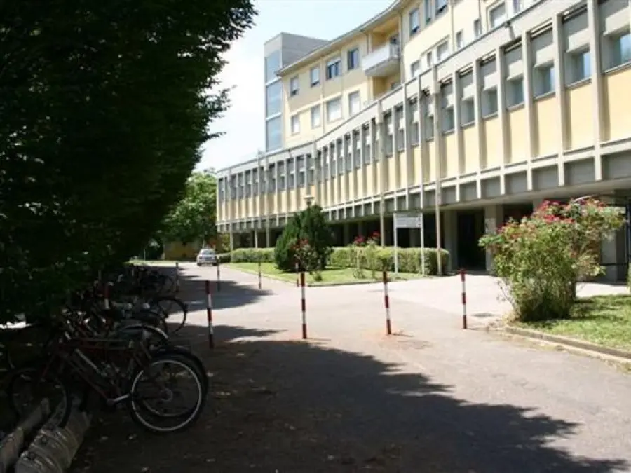 Lucca, dà fuoco all'ex collega: non accettava fine relazione