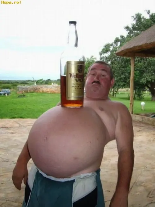 Italiani fumano meno ma preoccupano obesità e alcol