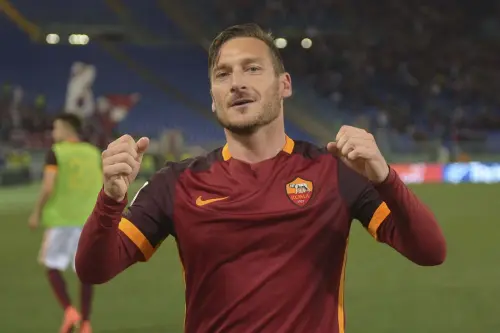 Gonzalo Higuain alla Juve, Totti: 