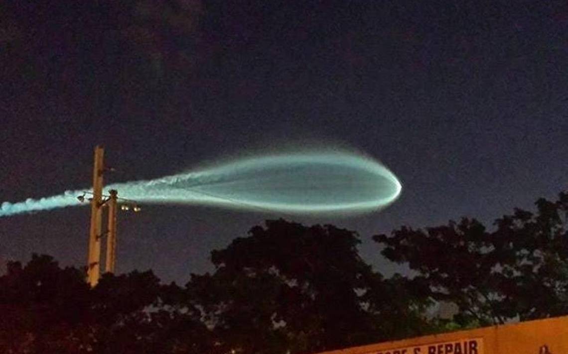 Ufo a Miami? Strana luce nel cielo