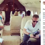 Sonia Bonolis viaggia con aereo privato: foto su Instagram fanno indignare