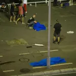 Attentato a Nizza: camion sulla calca della Promenade des Anglais