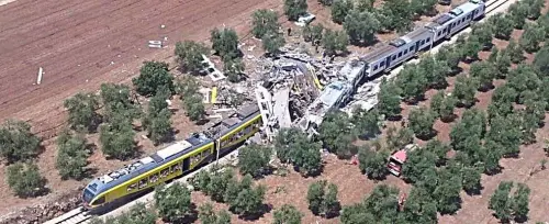 Scontro tra treni in Puglia: morti e feriti sulla tratta Andria-Corato