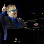 Elton John suona a Pompei, bis per "Candle in the wind" e "Crocodile rock"