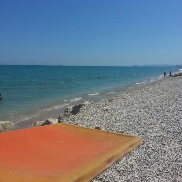 Marina di Montemarciano: anziano stroncato da infarto dopo bagno in mare