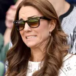 Kate Middleton: abito giallo a Wimbledon, bianco al Museo di Storia naturale