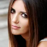 Shopping sfrenato fingendosi Serena Rossi di 